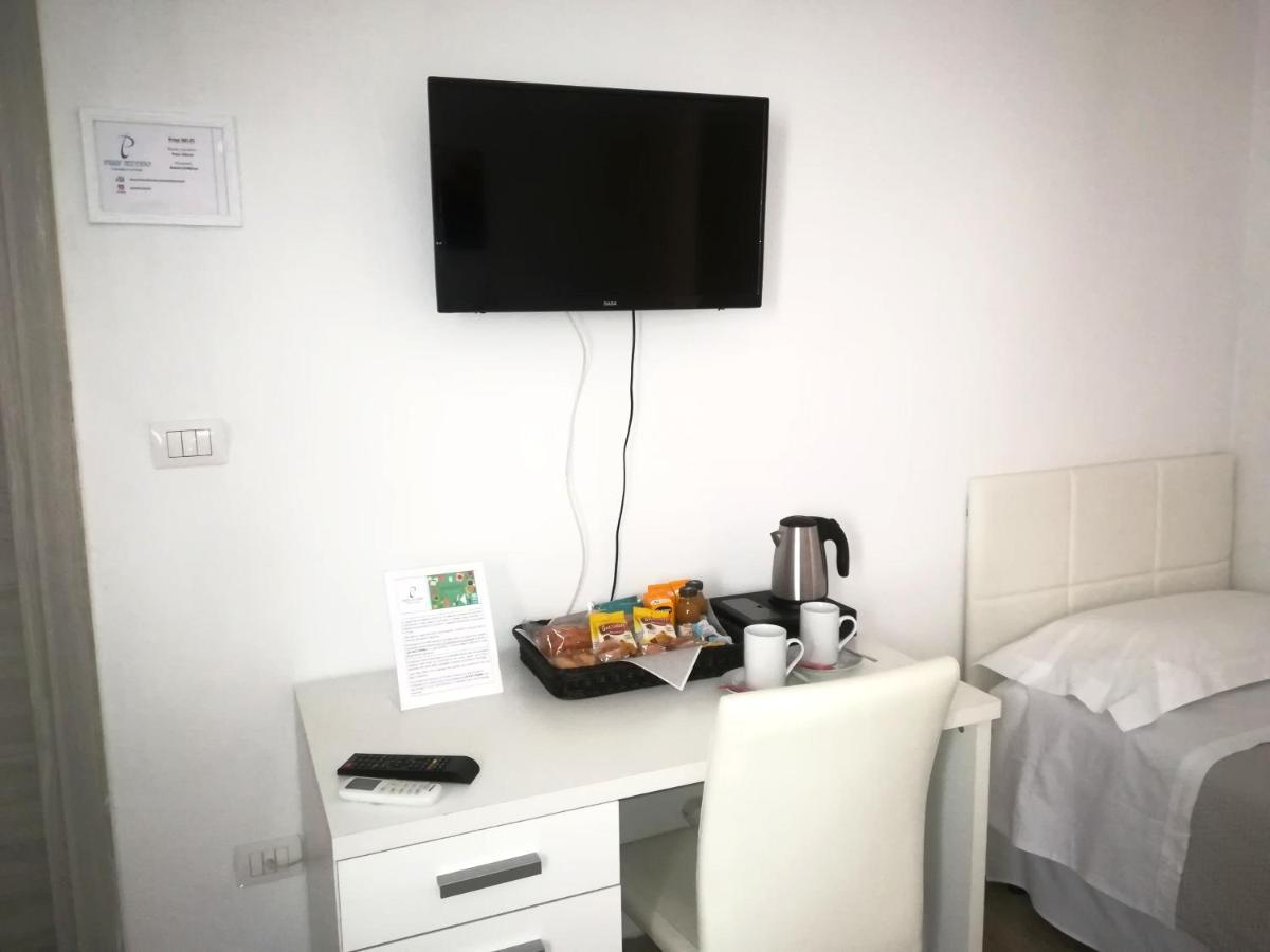 Passi Alterni Apartments Альгеро Екстер'єр фото