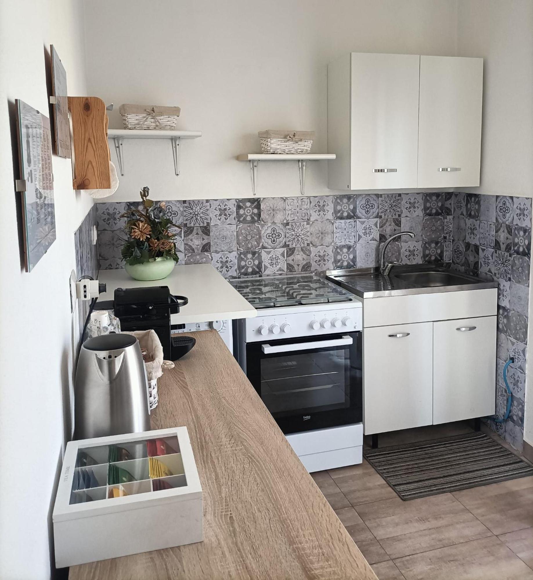 Passi Alterni Apartments Альгеро Екстер'єр фото